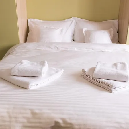 Grand Central Accommodation - Doamnei Bucharest Room photo